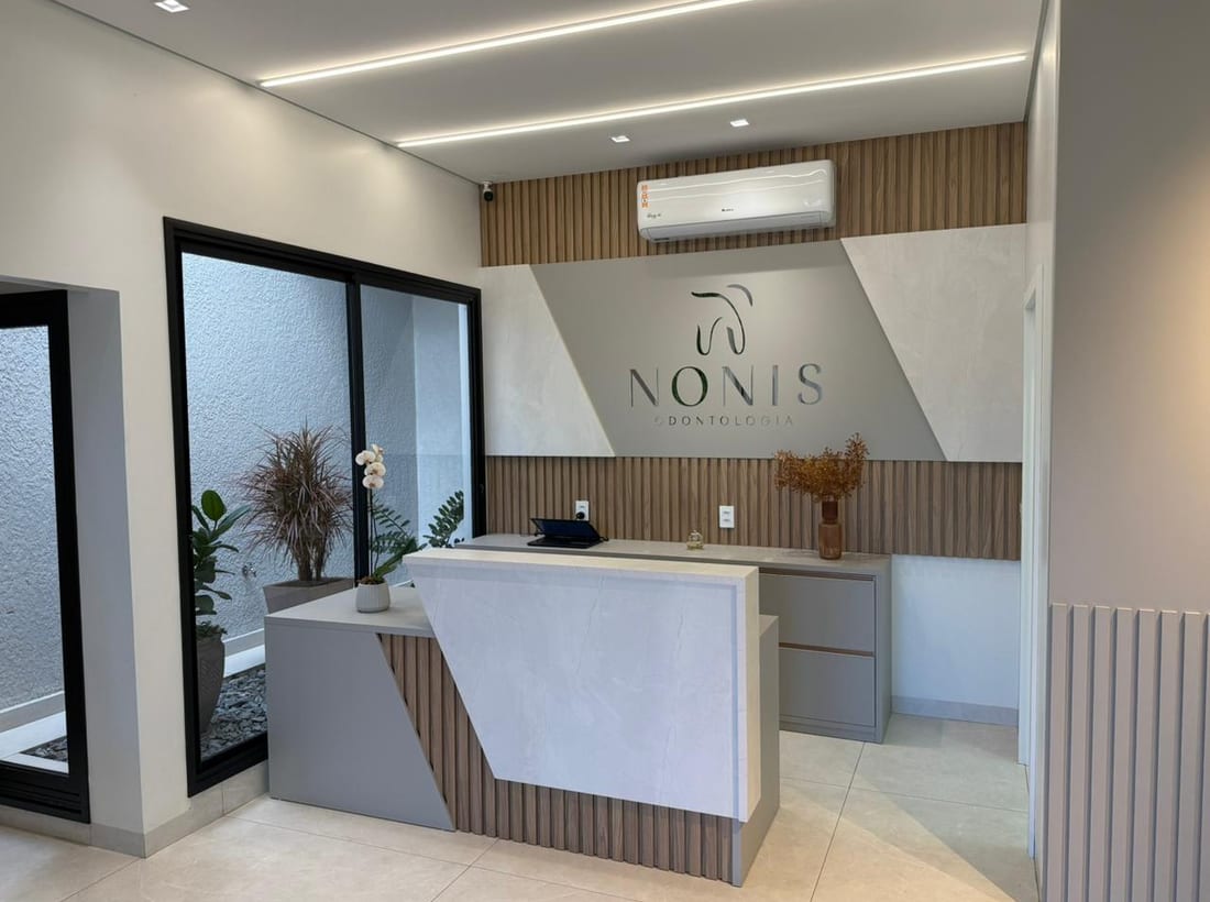 Recepção da Nonis Odontologia em Toledo